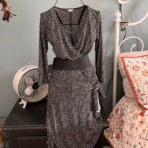 Polka dot midi dress M